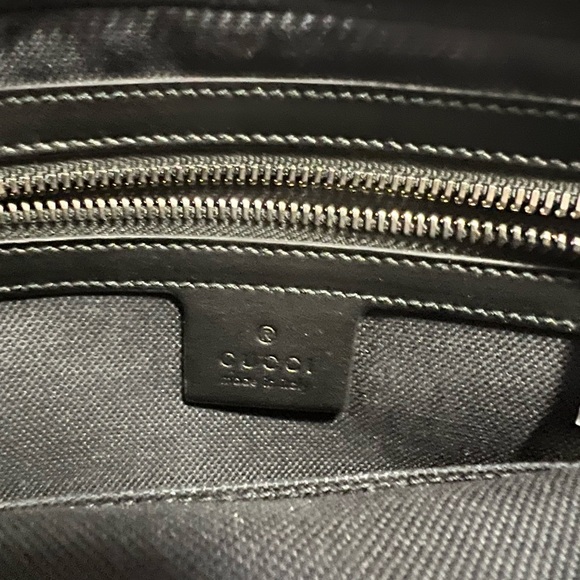 Gucci Belt Bag with Tiger Print - Picture 4 of 7